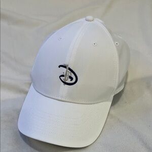 Nike Disney Parks Legacy White Baseball Golf hat one size dri fit Velcro closure